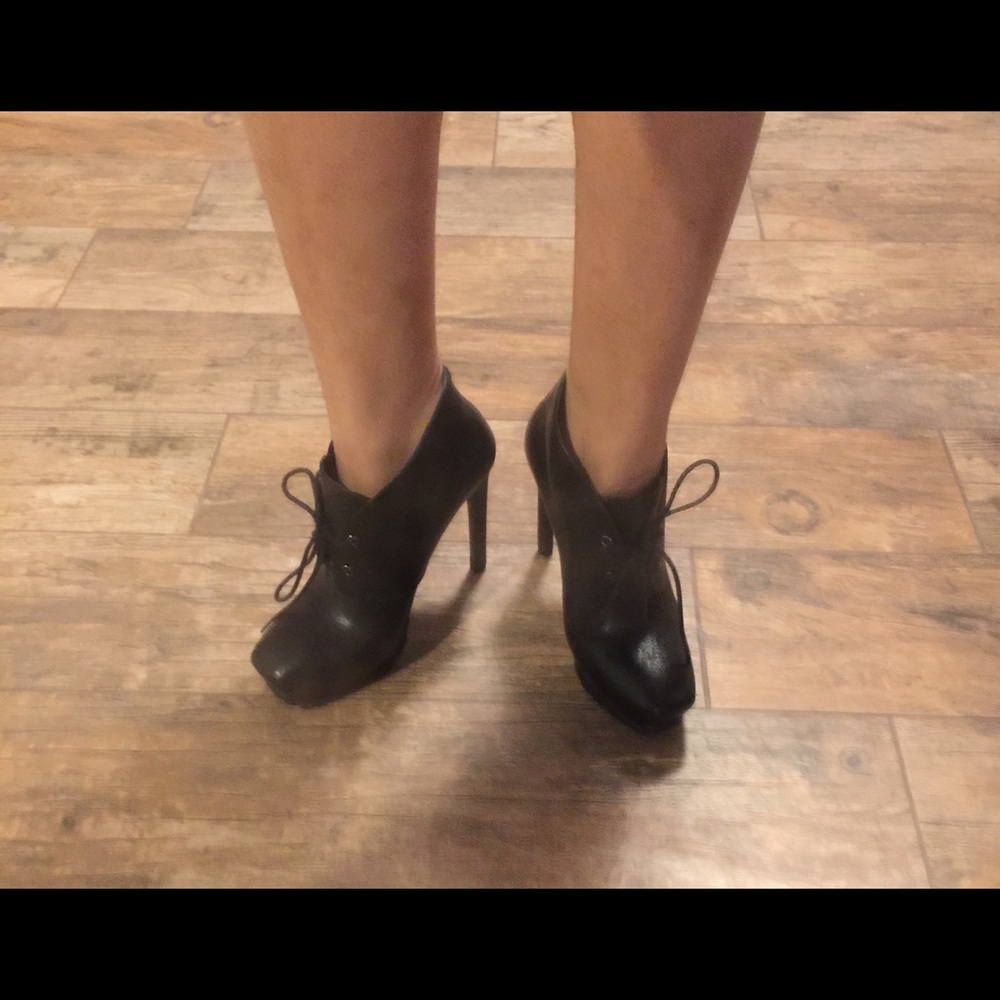 Guess Genuine Black Leather Tie Up Booties